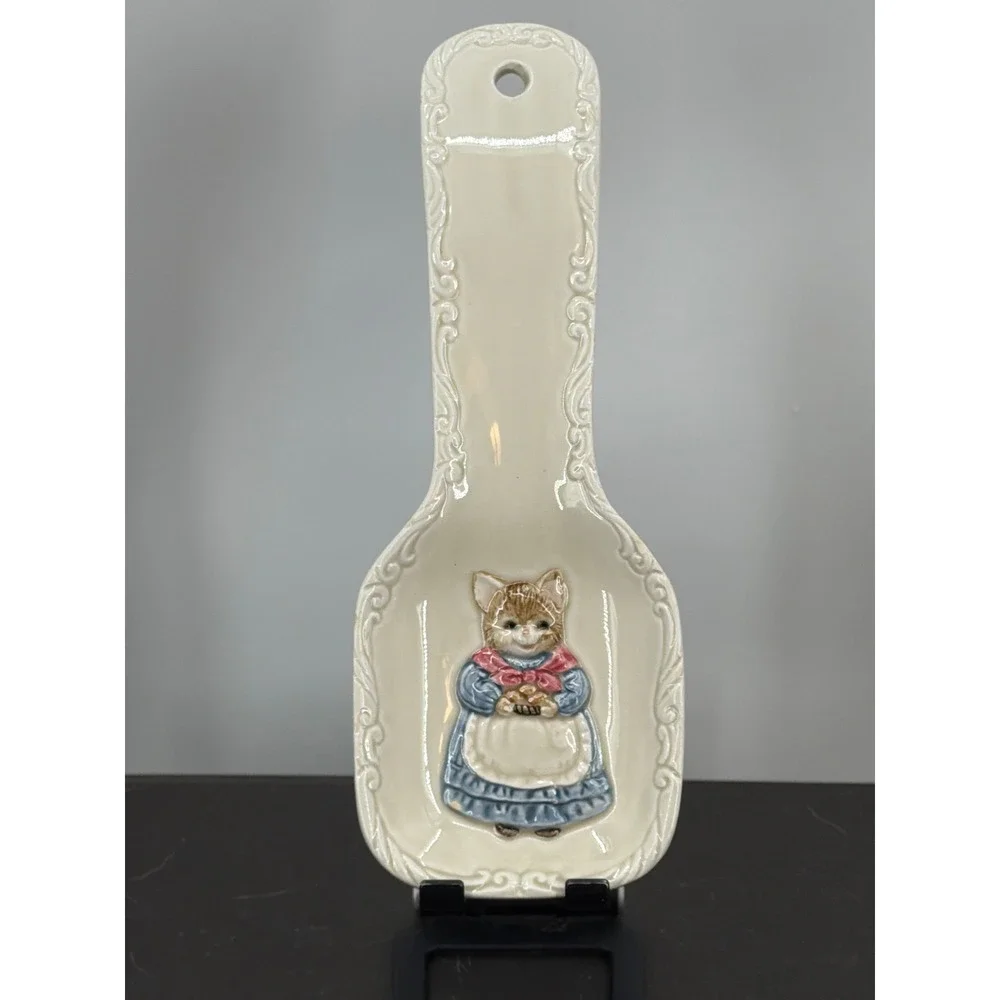 Vintage Otagiri Ceramic Spoon Rest Embossed Cat Blue Dress Pink Bow Cream 8.5